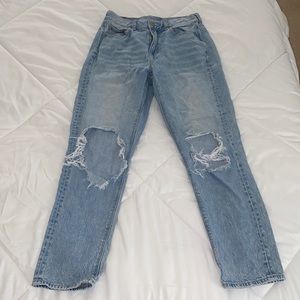 American Eagle Mom Jeans